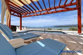 Villa Maritime - Exklusive Strandvilla mit beheiztem Pool, Grillhütte & Meerblick bei Zadar - Image 5