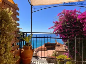Lo Scoglio Apartment - Image 2
