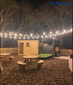 Cliff Stud Retreat - Luxury lodges and cosy cottages - Image 2