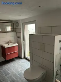 Ferienhaus Ferienwohnung in Bahnhofsnähe nach Warnemünde Ostsee - Image 3