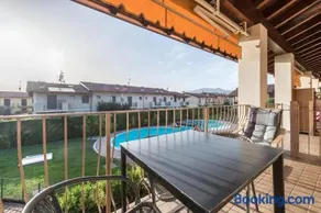 Acqua e Sole: Casa con Piscina e Area Solarium - Image 3