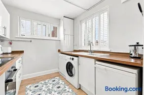 285 Rayleigh Road - Image 3