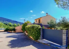 La Maison Bleue - Image 2