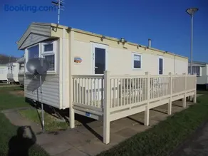Highfield Arizona Highfield AND Haven Skegness 8 Berth With Decking - Image 1