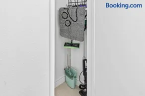 20 PERCENT OFF Cozy, Modern Suite - Image 2