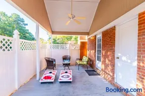 Centrally Located Spacious Abode - Image 3
