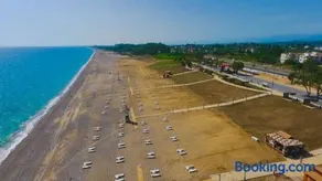 ormanın içinde geniş havuzlu triplex villa - Image 2