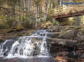 La cachette de la rivière au saumon et spa - Image 1