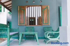 Kiriibbanara Lake Chalet - Image 3
