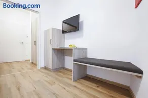 TPE Arena - Zimmer am Ebersdorfer See - Image 3