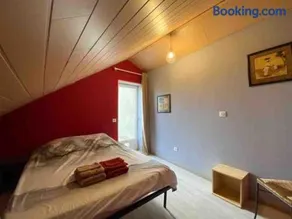 Petite maison avec terrasse - Image 1