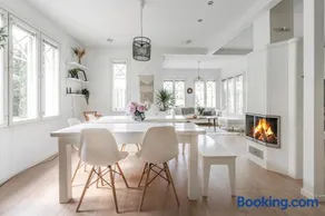 Come in! "Pirkkala" Spacious city Family Villa near Lake & Airport - Image 2
