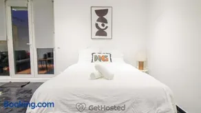 La Villette - Gorgeous Flat in Pantin - GetHosted - Image 3