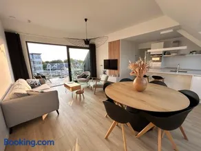 VLOED by BLOSS, familieappartement met buitenzwembad en garage - Image 1