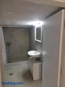 Angelos House - Image 4
