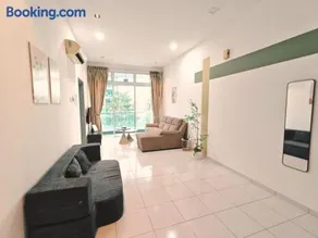 Senai Garden Apartment near Airport - Image 3