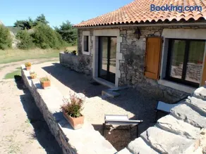 Domaine De Jassenove - Image 1