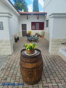 Casina Lupis - Image 3