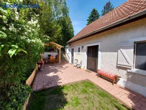 Kilátás a tóra Apartman - Image 5