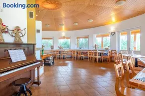 Farma Slunečný Dvůr apartmány a family stany střecha pod střechou - Image 3