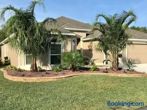 Waterfront home in the Village of Marsh Bend! - Image 3