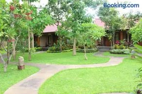 Van Karning Bungalow - Image 4