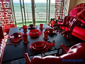 Vermillion Waves Retreat - Image 2