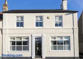 Minerva House - Image 2