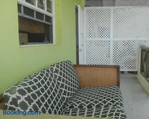 Palm Tree Ville - Image 4