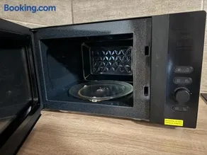 Laras voll ausgestattete Gartenwohnung mit WLAN und TV - Image 1