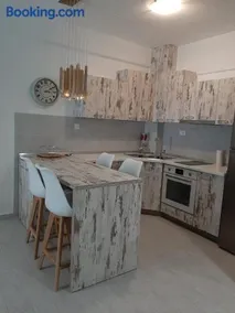 Gala Apartment - Image 3
