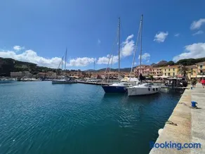 Villa Aurora con Piscina Privata a Porto Azzurro - Image 2