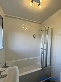 Seaside Apartment - Image 5