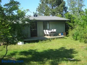 Lovely Holiday Home With Direct Sea View - Image 3