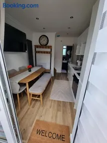 Nice flat for stay in and rest - Image 5