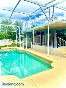 Tropical Paradise - Image 3