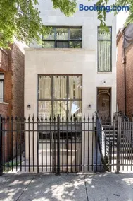 5-bedroom house in Pilsen near Medical District - Image 3