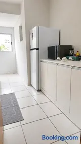 Apto Aconchegante com sacada e 3 Quartos - Image 4