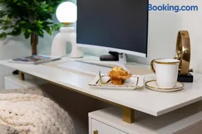 Modern 4BR Retreat w/ Workspace + Coffee Bar - Image 1
