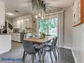 Norman Home with Game Room - Image 3