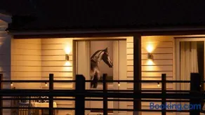 Black Horse Barn - Image 2