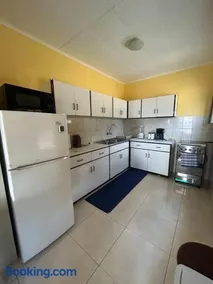Oceanfront 3 Bedroom house - Image 3