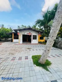 Jungle Restaurant and Villa - Image 2