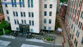 Court St Suite - Image 3