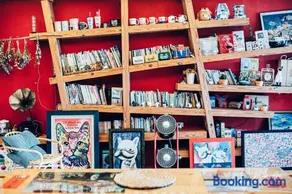 710 House - Image 3