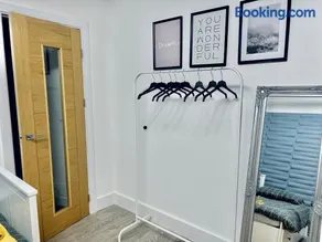 City Studio Apartment Swansea - Includes Free Parking - Image 4