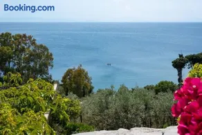 Seaside House with view over Pagasitikos - Image 2