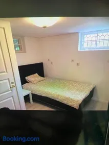 1 to 3 people in House - Image 4