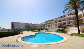 Apart-rent Apartamento Sant Maurici 0137 con vista al canal y piscina - Image 2