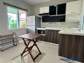 Saint Sean house RuamChoke - Image 2